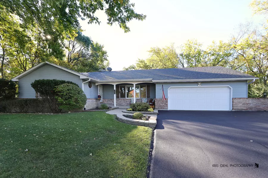 150 E Depot ST, Antioch, IL 60002