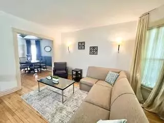Chicago, IL 60643,9811 S VANDERPOEL AVE