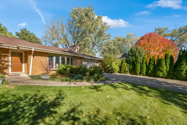 Prospect Heights, IL 60070,412 W Olive AVE