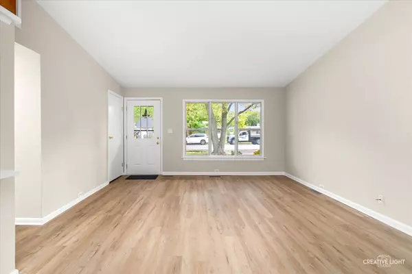 Aurora, IL 60506,781 N Elmwood DR