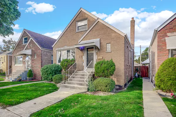 Chicago, IL 60638,5248 S Narragansett AVE