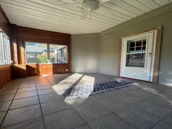 Rockford, IL 61104,320 Shaw ST