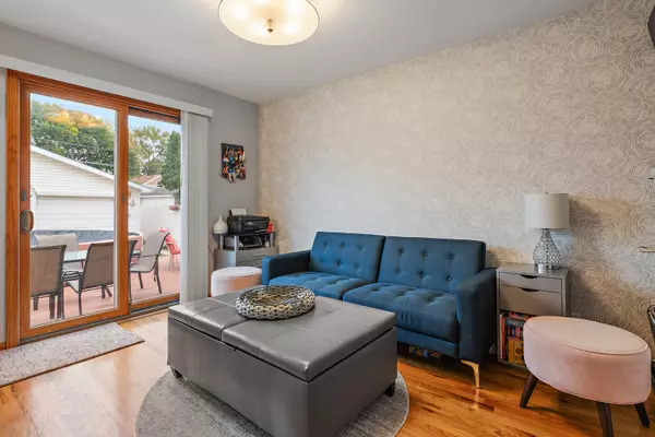 Chicago, IL 60634,3233 N Panama AVE