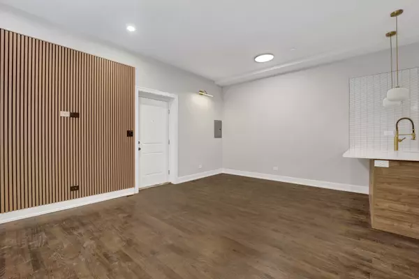 Chicago, IL 60608,2350 S Leavitt ST #1R