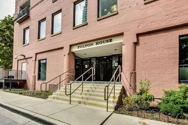 345 N Canal ST #1301, Chicago, IL 60606