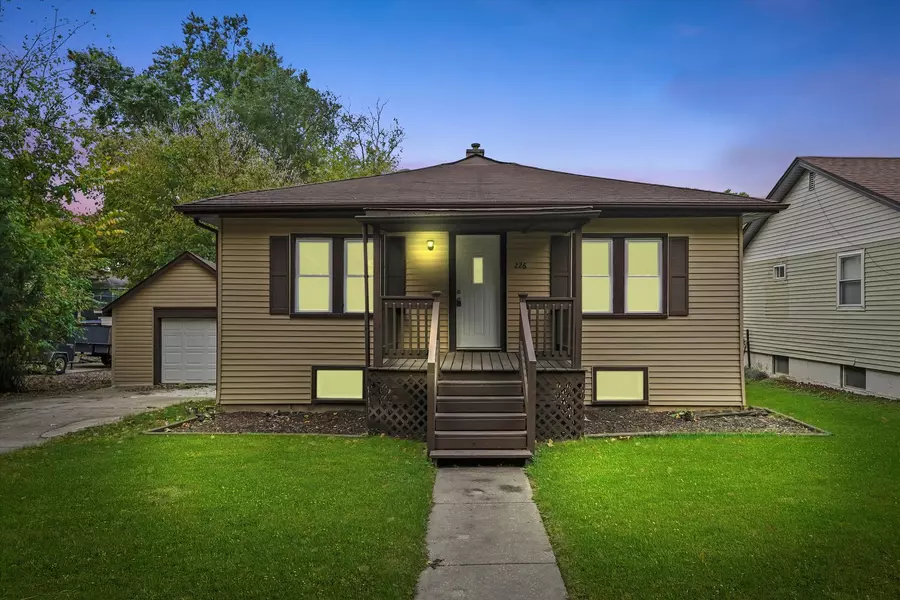 226 N Wilmette AVE, Westmont, IL 60559