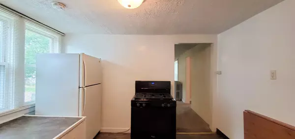 Joliet, IL 60435,414 Oneida ST #1UPPER