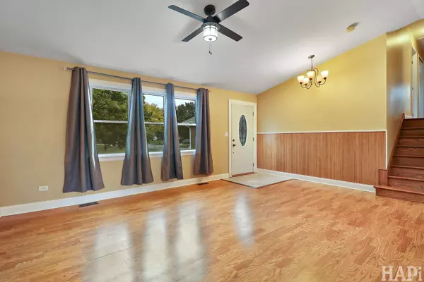 Zion, IL 60099,1304 Lorelei DR