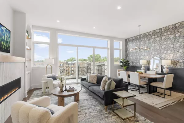 Chicago, IL 60613,1426 W Irving Park RD #4