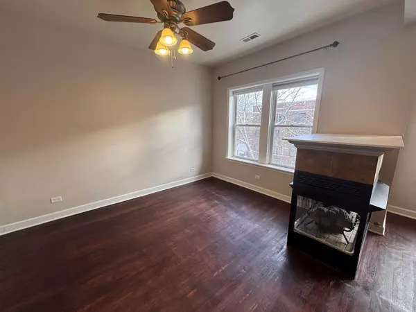 Chicago, IL 60626,1342 W ESTES AVE #3S