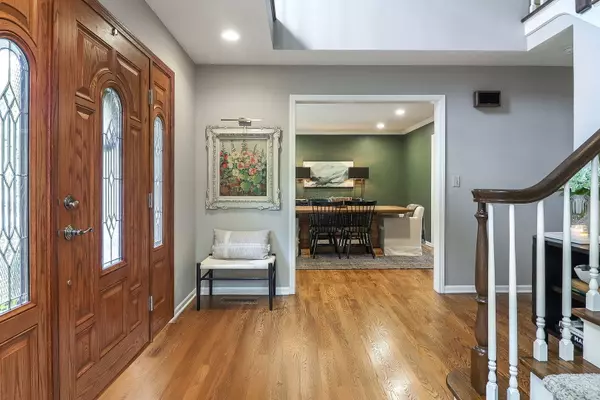 Wheaton, IL 60189,2042 Wexford CIR