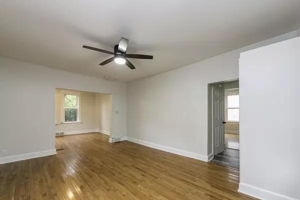 Zion, IL 60099,3020 Ezekiel AVE