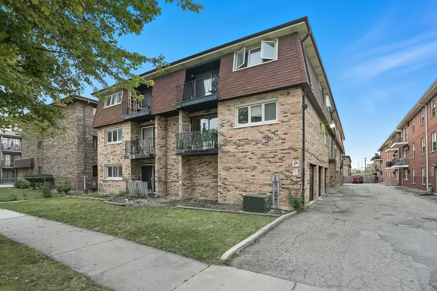 9708 S NOTTINGHAM AVE #9, Chicago Ridge, IL 60415