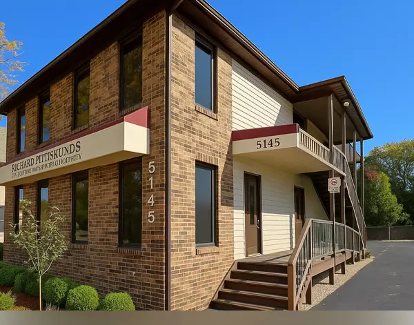 5145 Washington ST #2, Downers Grove, IL 60515