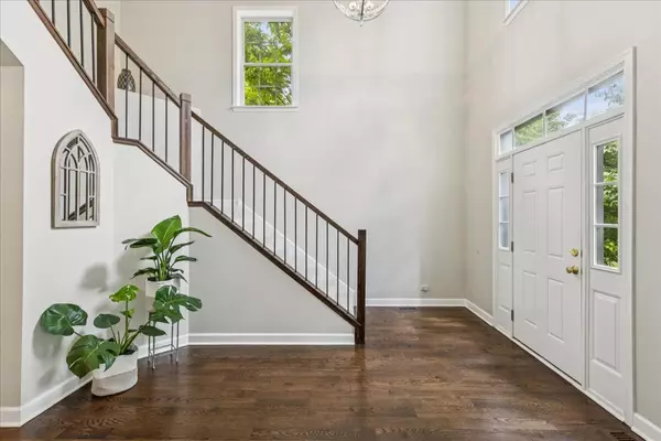 Barrington, IL 60010,1432 Cascade LN