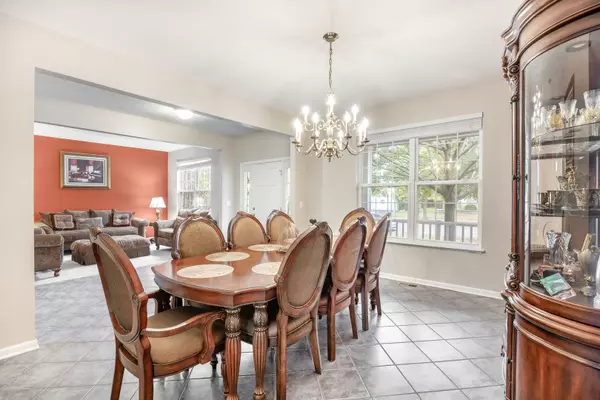 Aurora, IL 60503,2566 Rourke DR