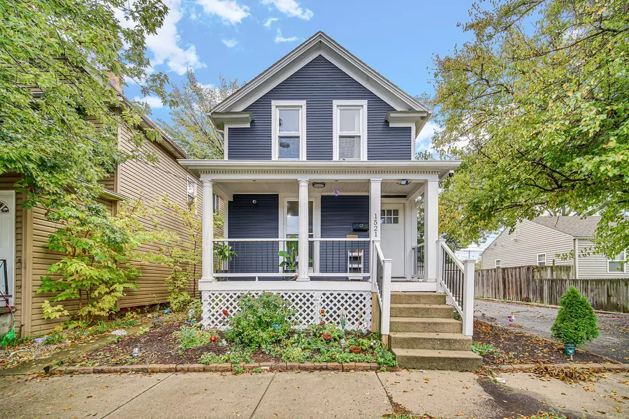 1521 Catalpa AVE, Waukegan, IL 60085