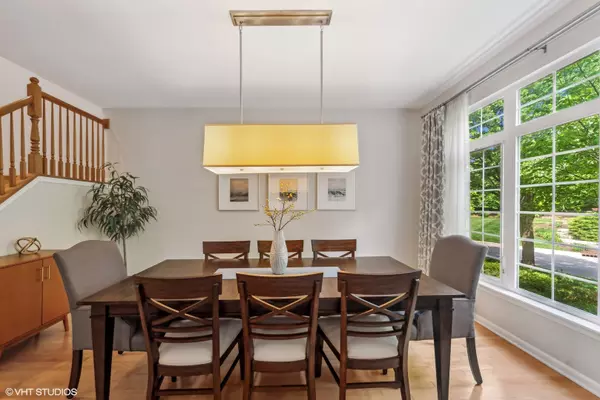 Glenview, IL 60025,4297 Linden Tree LN