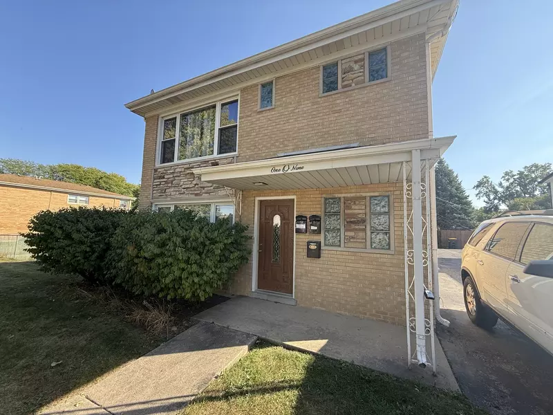 109 Central AVE #A, Roselle, IL 60172