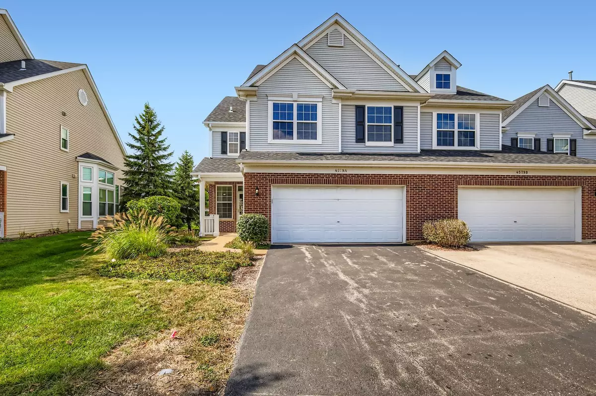 Yorkville, IL 60560,4579 Half Moon DR #A