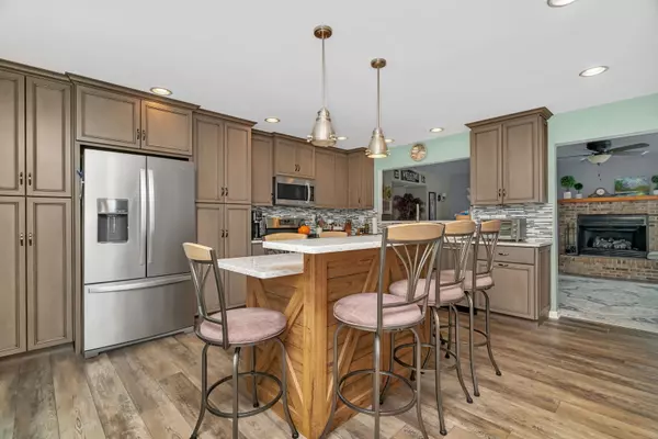 Joliet, IL 60431,1108 Addleman ST