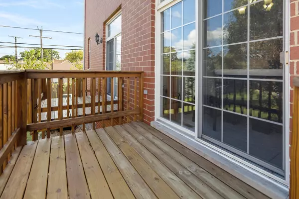 Chicago, IL 60652,3785 W Columbus AVE #4