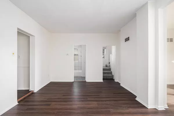 Lansing, IL 60438,18508 CHICAGO AVE