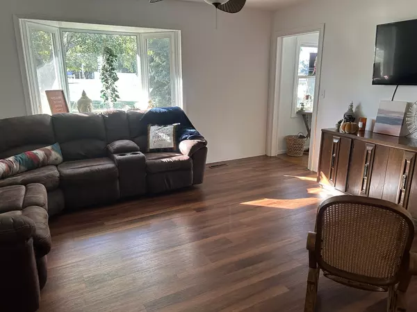 Rock Falls, IL 61071,8950 Hoover RD