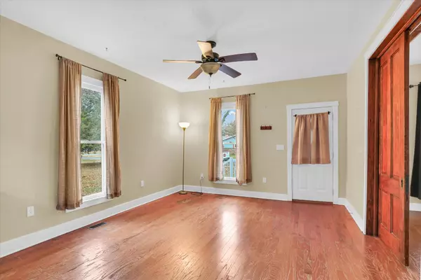 Bement, IL 61813,364 W Morris ST