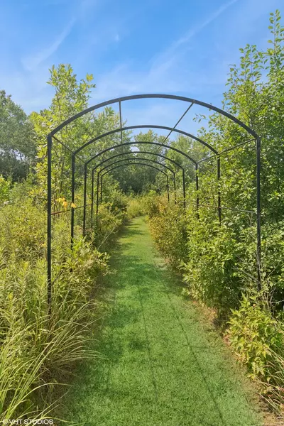 4438 Hearthmoor CT, Long Grove, IL 60047