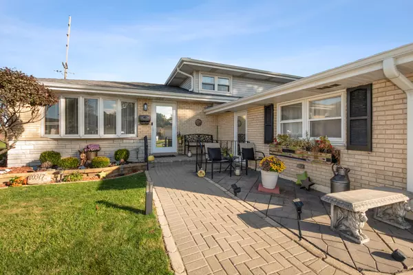 10317 Lacrosse AVE, Oak Lawn, IL 60453