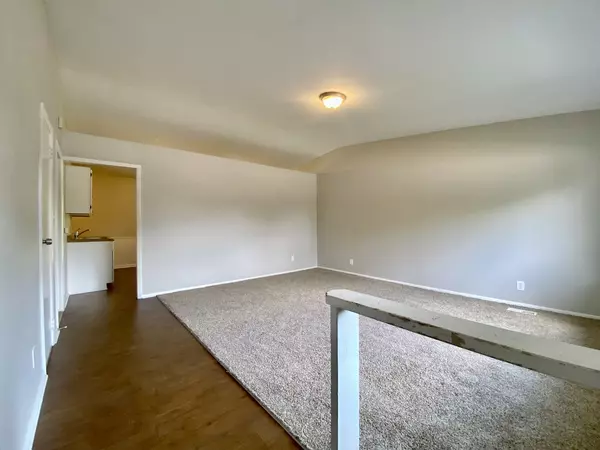 Streamwood, IL 60107,317 E Schaumburg RD