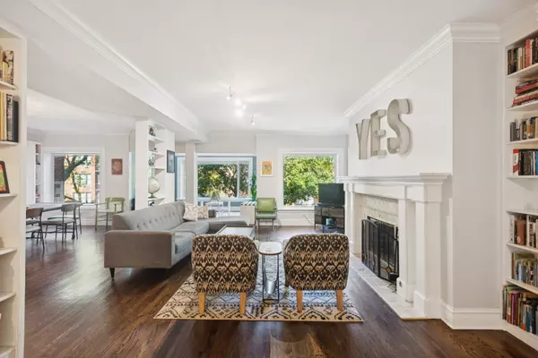 Chicago, IL 60626,1133 W PRATT ST #2