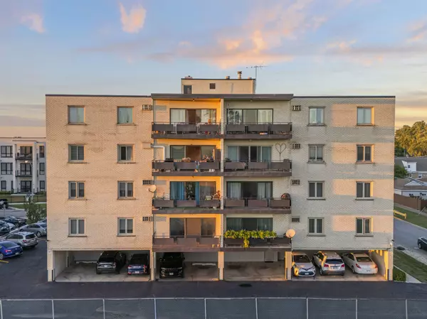 8005 Oconnor DR #3E, River Grove, IL 60171