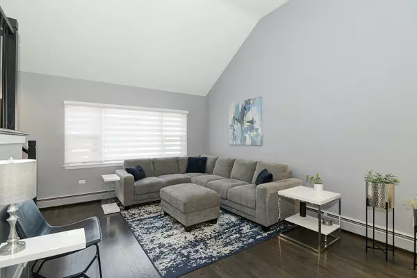 Bensenville, IL 60106,284 E Jefferson ST