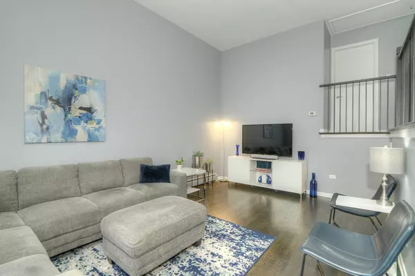 Bensenville, IL 60106,284 E Jefferson ST