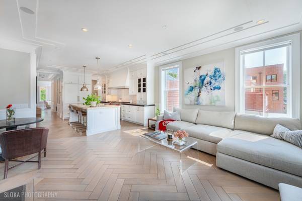 Chicago, IL 60614,1942 N Sedgwick ST #PH