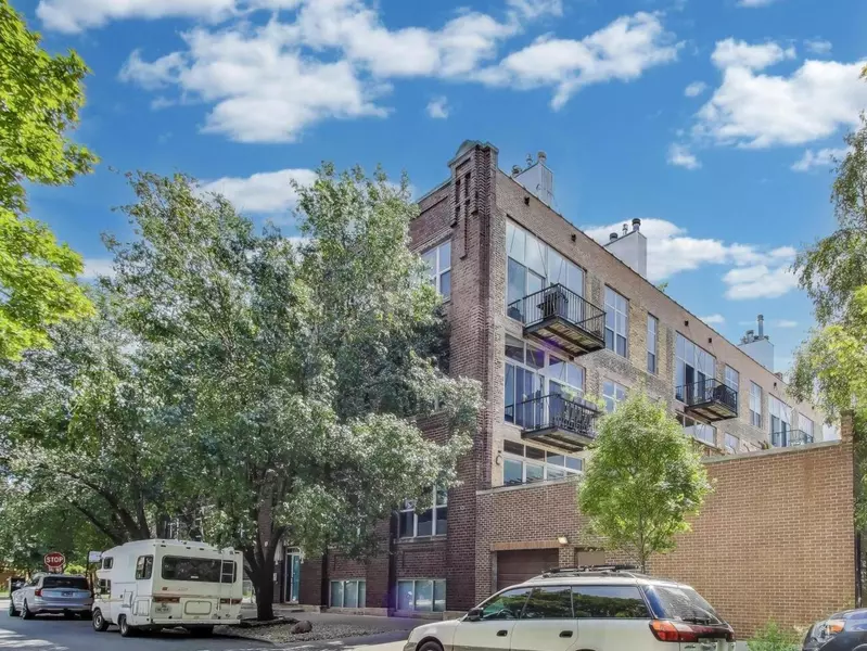 2201 W Wabansia AVE #11, Chicago, IL 60647