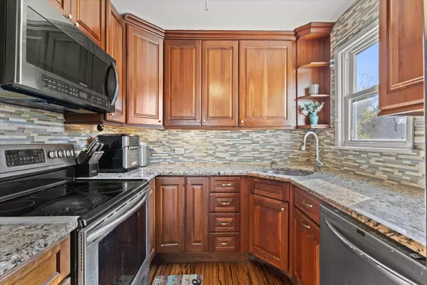 Beach Park, IL 60087,10241 W Bairstow AVE