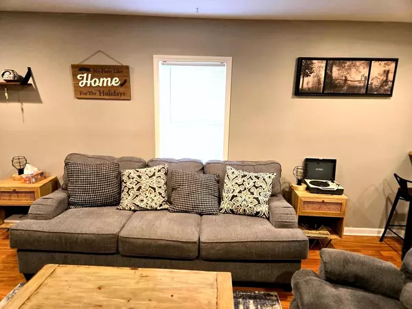 Chebanse, IL 60922,248 S Oak ST