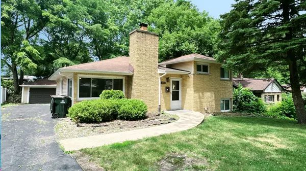 Hazel Crest, IL 60429,3004 Longfellow AVE