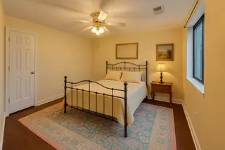 Des Plaines, IL 60016,9703 BIANCO TER #B