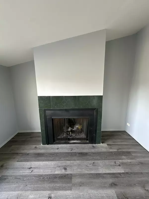 Hoffman Estates, IL 60169,1612 ISLANDVIEW CT