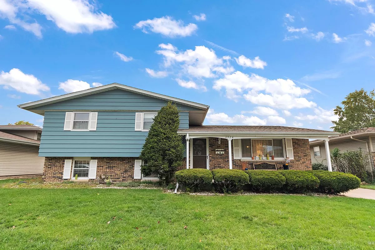 Lansing, IL 60438,2924 192nd PL