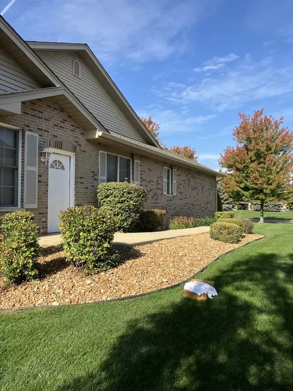 Mokena, IL 60448,19246 104th AVE