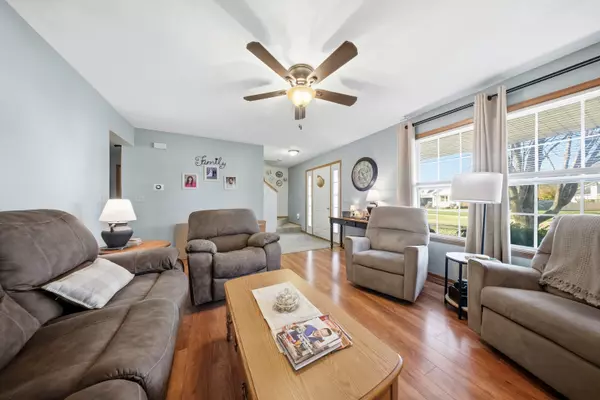 Roscoe, IL 61073,Address not disclosed