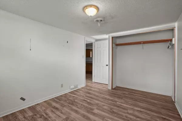 Crest Hill, IL 60403,2325 University AVE