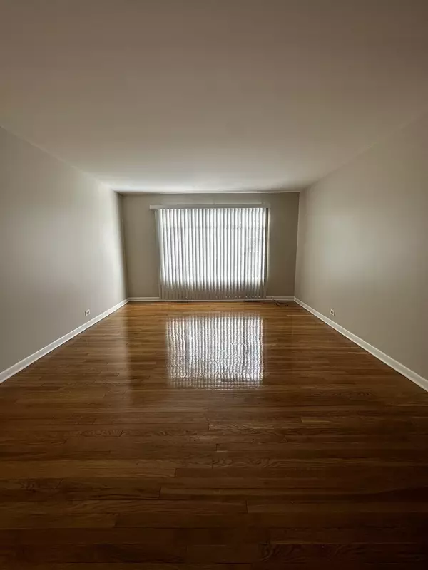 Waukegan, IL 60085,739 Walnut ST #739