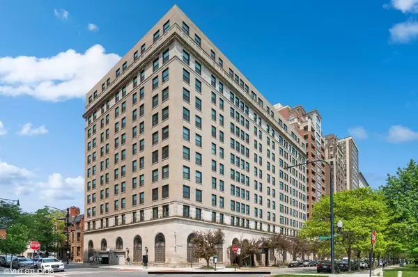 2100 N Lincoln Park West #5AS, Chicago, IL 60614