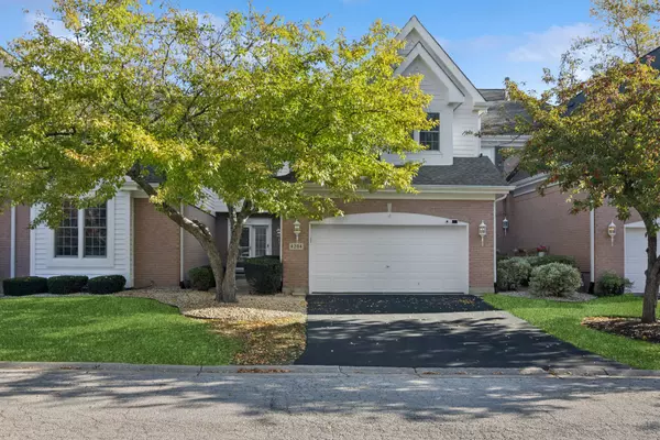 4284 Stableford LN, Naperville, IL 60564